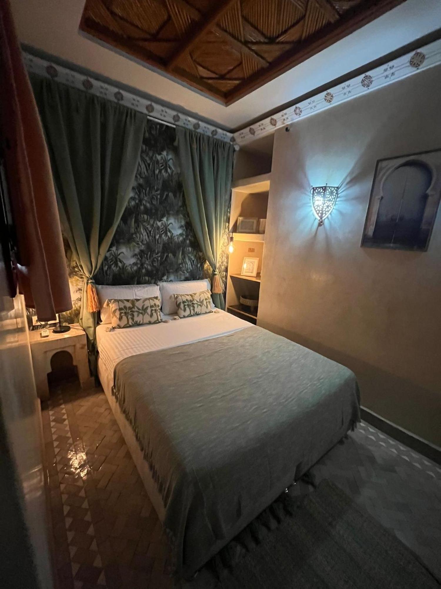 Riad Amazing Amazigh Avec Jacuzzi Petit Dejeuner Compris Avec Aussi Chambres Familiales Pres De La Place Jemaa El Fna Μαρακές Εξωτερικό φωτογραφία