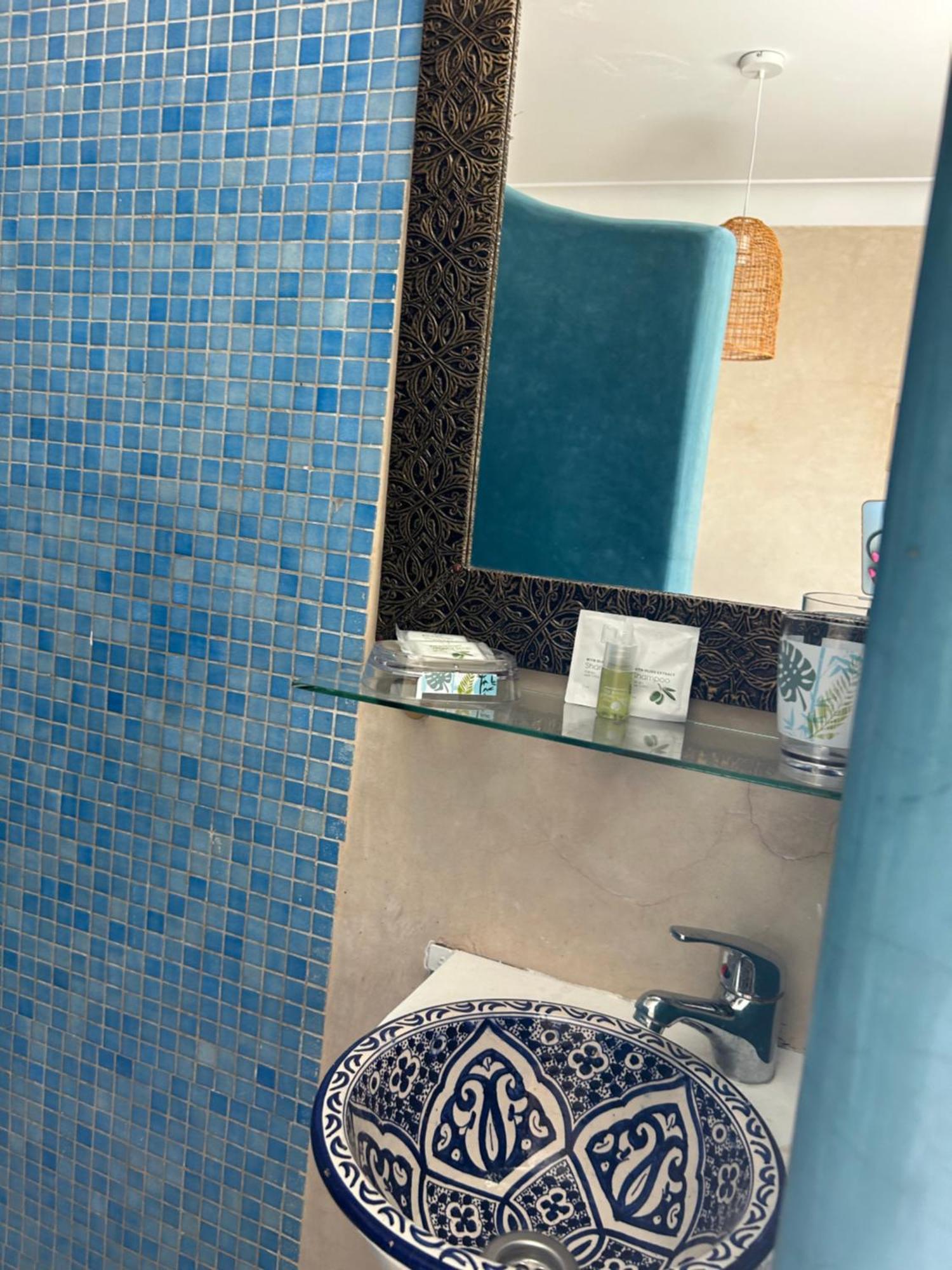 Riad Amazing Amazigh Avec Jacuzzi Petit Dejeuner Compris Avec Aussi Chambres Familiales Pres De La Place Jemaa El Fna Μαρακές Εξωτερικό φωτογραφία
