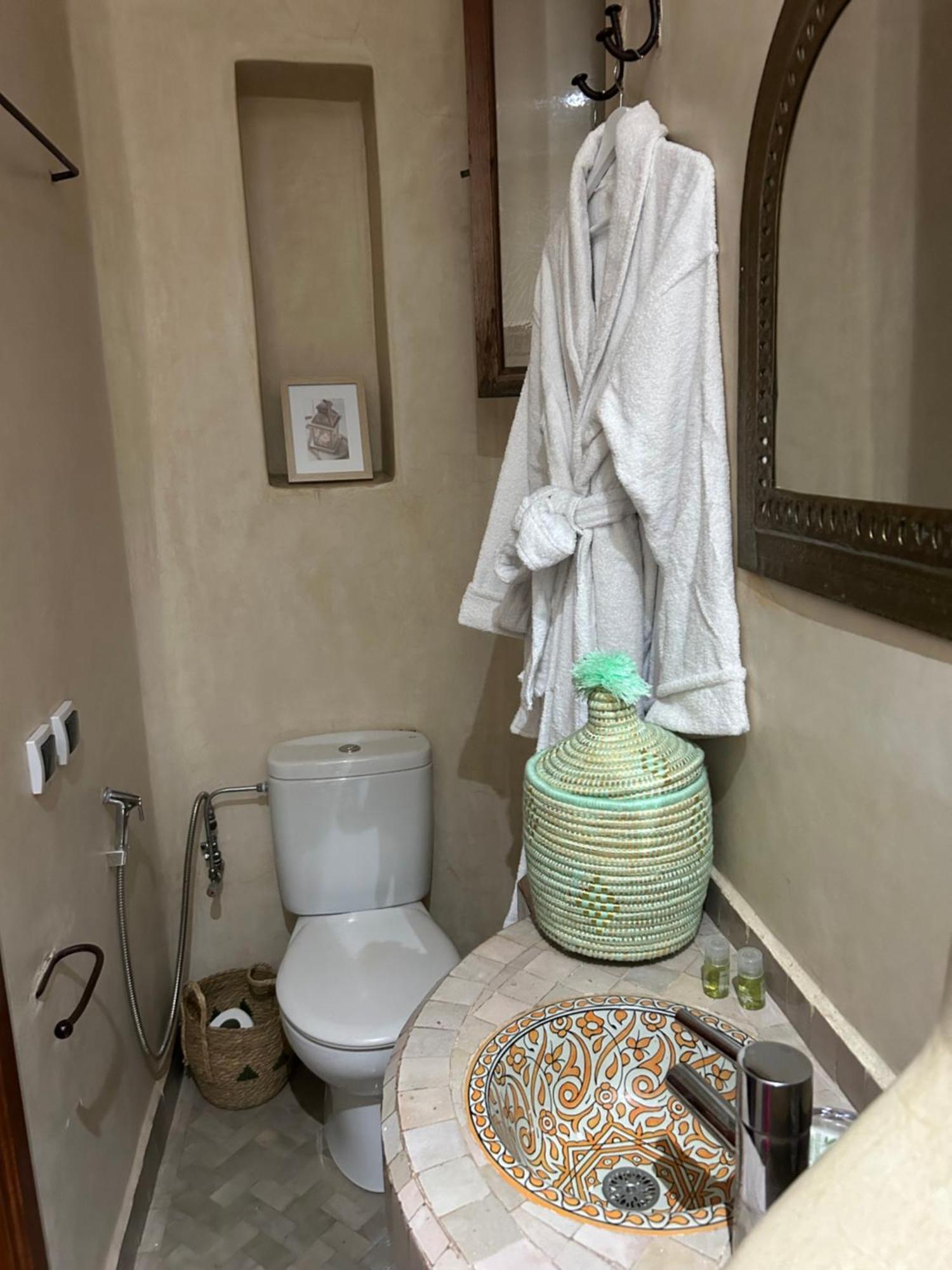 Riad Amazing Amazigh Avec Jacuzzi Petit Dejeuner Compris Avec Aussi Chambres Familiales Pres De La Place Jemaa El Fna Μαρακές Εξωτερικό φωτογραφία