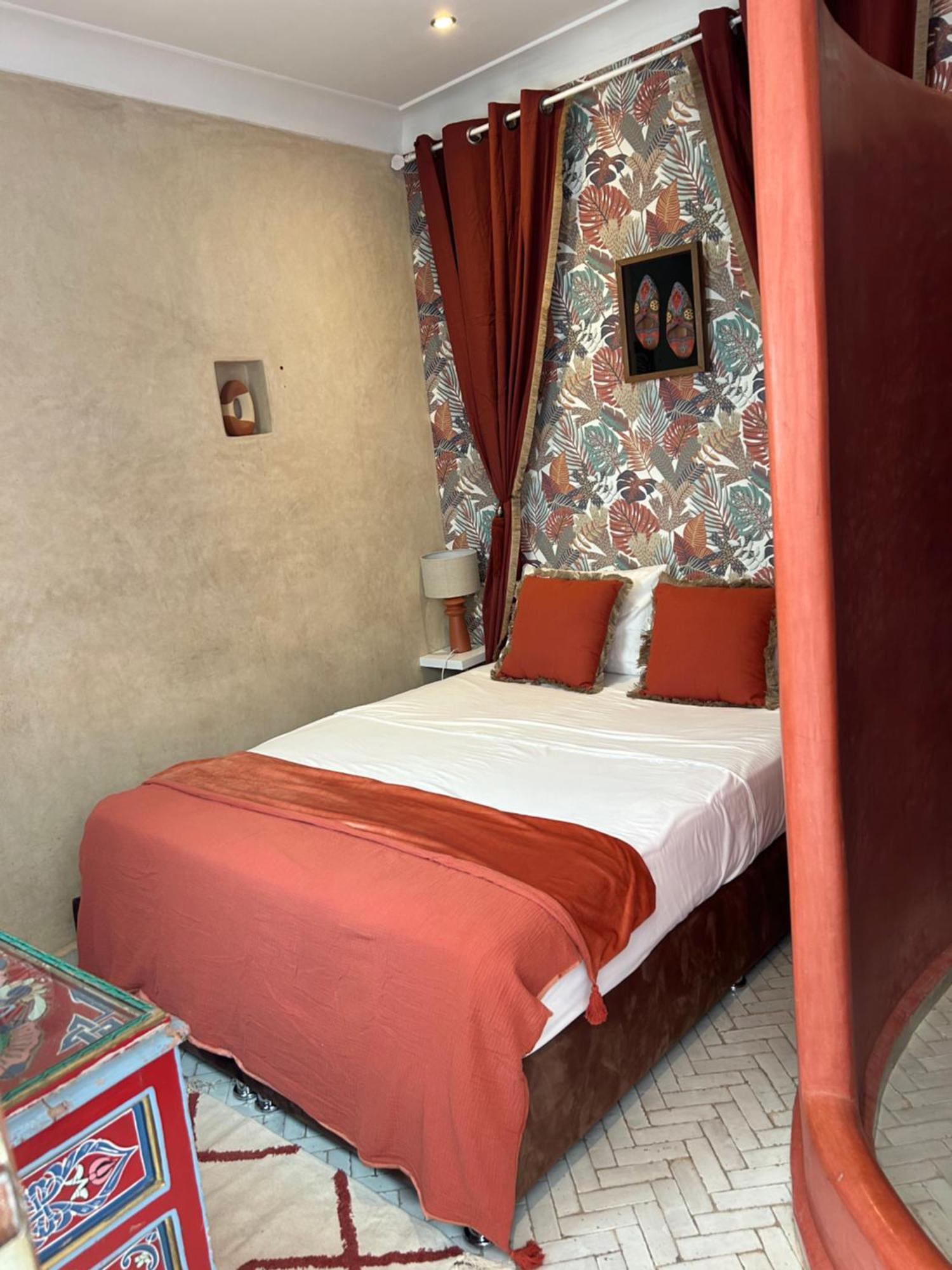 Riad Amazing Amazigh Avec Jacuzzi Petit Dejeuner Compris Avec Aussi Chambres Familiales Pres De La Place Jemaa El Fna Μαρακές Εξωτερικό φωτογραφία
