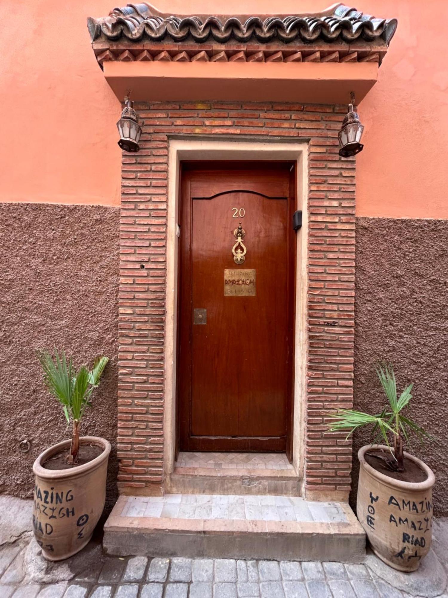 Riad Amazing Amazigh Avec Jacuzzi Petit Dejeuner Compris Avec Aussi Chambres Familiales Pres De La Place Jemaa El Fna Μαρακές Εξωτερικό φωτογραφία