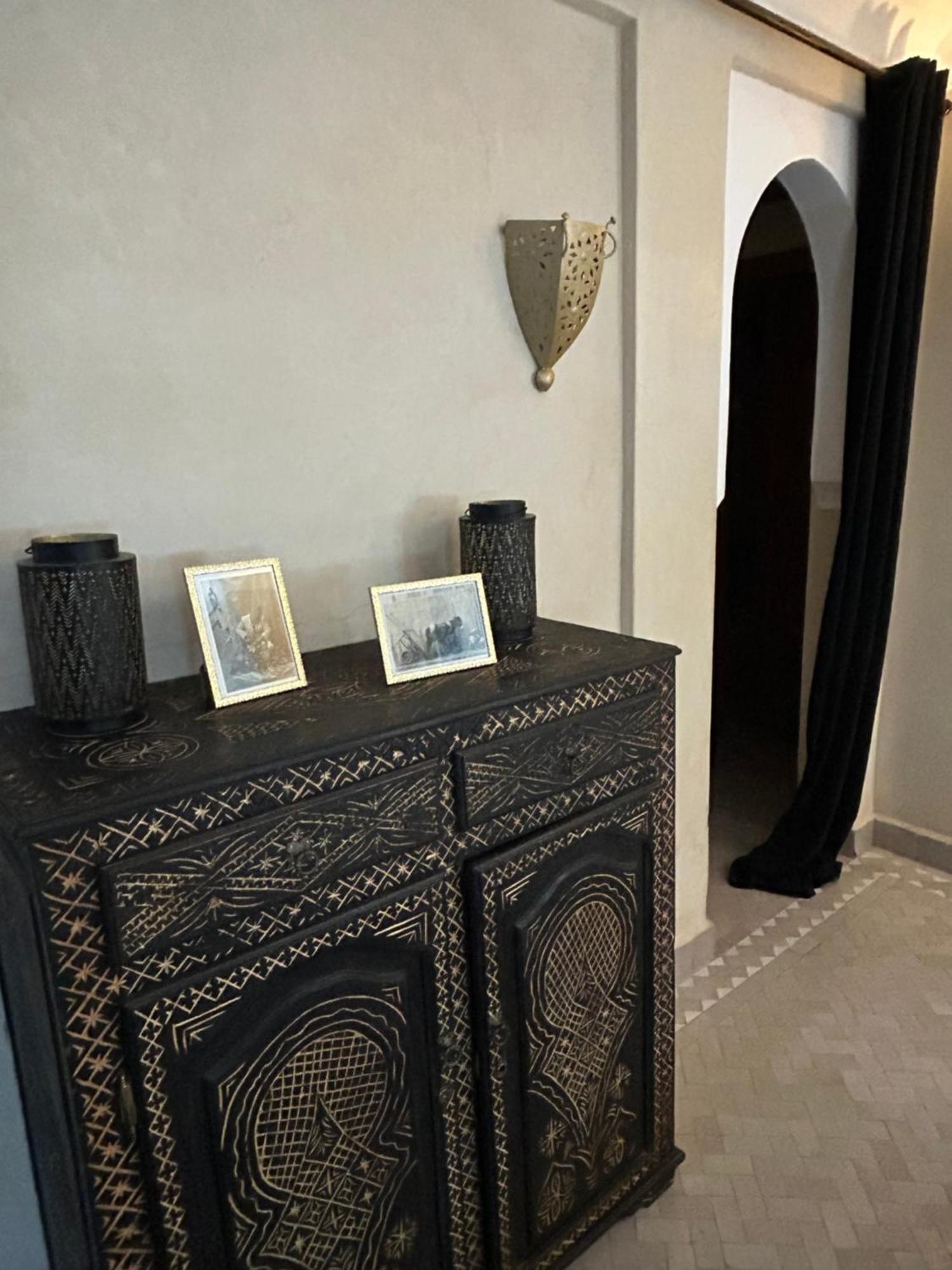 Riad Amazing Amazigh Avec Jacuzzi Petit Dejeuner Compris Avec Aussi Chambres Familiales Pres De La Place Jemaa El Fna Μαρακές Εξωτερικό φωτογραφία